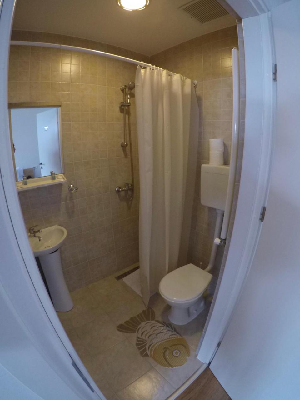 Cristi'S Rooms - Pensiune Oradea Exterior photo